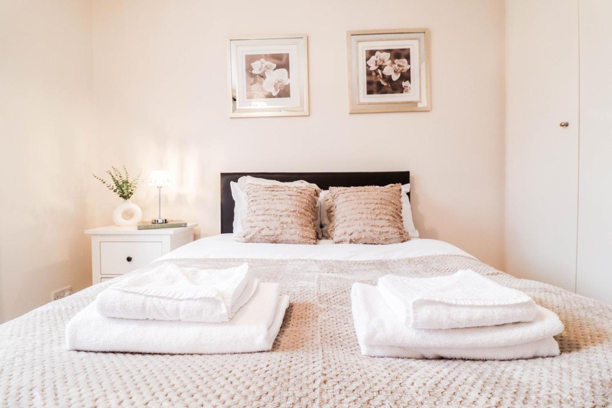 Gorgeous 2-Bedroom London Apartment Exterior foto